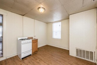 25 S 15th St in Belleville, IL - Building Photo - Building Photo