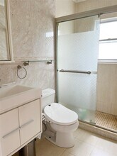 45- 32 Westminster Rd in Great Neck, NY - Building Photo - Building Photo