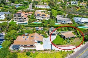 6435 El Camino Del Teatro in San Diego, CA - Building Photo