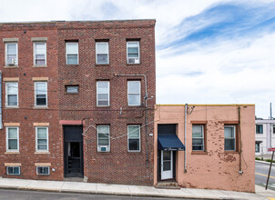 25 Division St in Chelsea, MA - Building Photo - Primary Photo