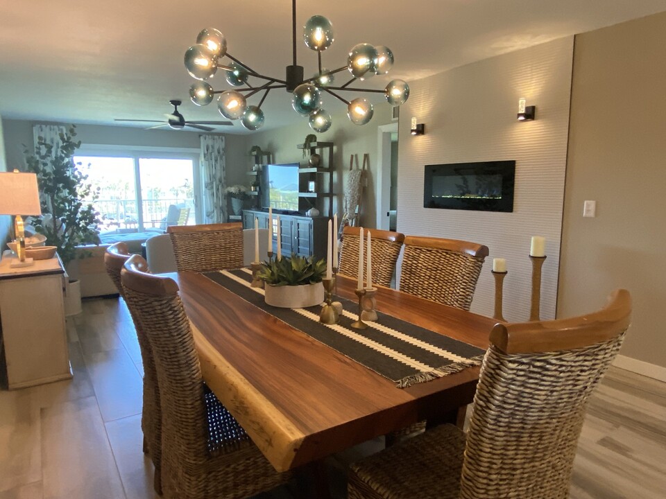 1346 Jimmy Buffett Mem Hwy in Indialantic, FL - Building Photo