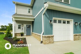 2064 Hoosier Way in Jeffersonville, IN - Building Photo - Building Photo