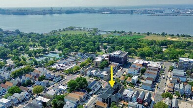 140 Avenue B in Bayonne, NJ - Building Photo - Building Photo