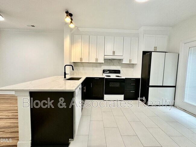 7327 Bonnie Ridge Ct in Raleigh, NC - Building Photo - Building Photo