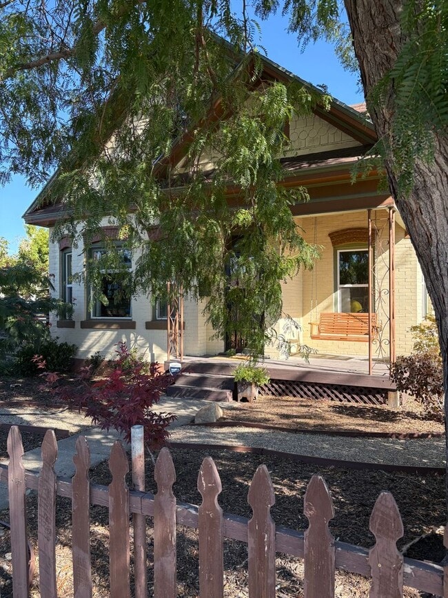 587 E 1700 S in Salt Lake City, UT - Building Photo - Building Photo