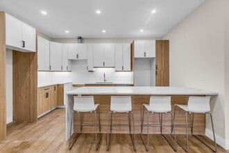487 Campbell Av in Windsor, ON - Building Photo - Building Photo