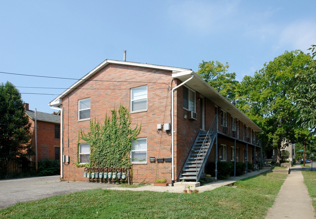 1320 Highland in Columbus, OH - Building Photo