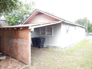 6405 Conley St in Houston, TX - Building Photo - Building Photo