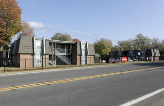 Coweta Apartments in Coweta, OK - Building Photo - Building Photo