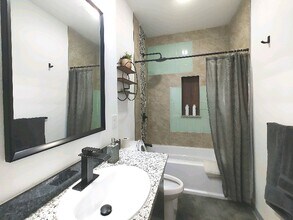 283 Berrydale Ave in Medford, OR - Building Photo - Building Photo