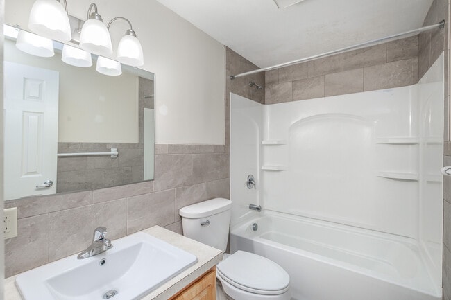 Willow Stream Apartments South