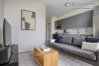740 N Aberdeen St in Chicago, IL - Building Photo - Building Photo
