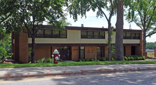 2619 Fraternity Ct in Raleigh, NC - Foto de edificio - Building Photo