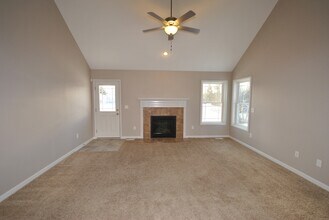 4713 Mosey Ln in Blasdell, NY - Building Photo - Building Photo
