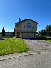 7140 Clairmont Cir in Anchorage, AK - Building Photo - Building Photo