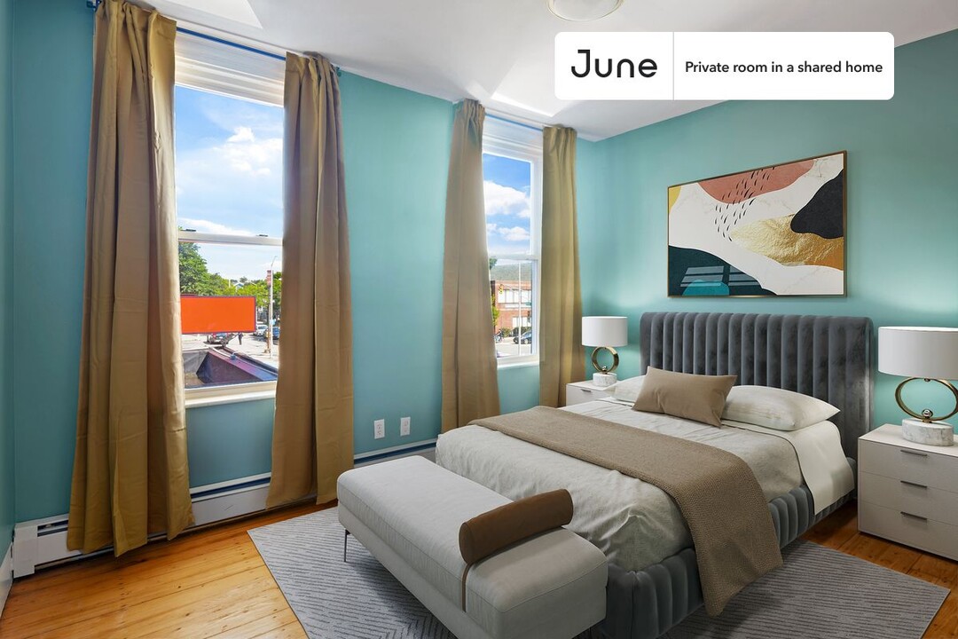 Private bedroom in 4 bed/2 bath Home in Boston, MA - Building Photo