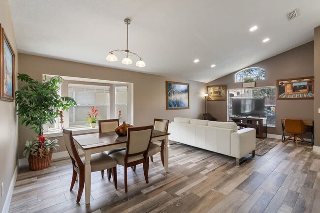 140 Madiera Beach Blvd in Kissimmee, FL - Foto de edificio - Building Photo