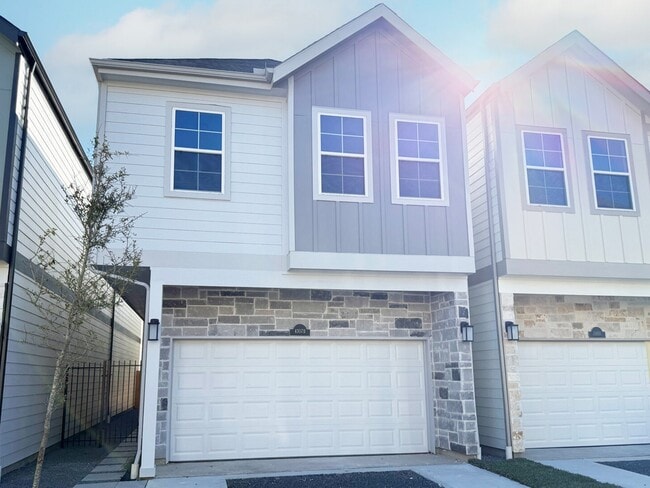 property at 4307 Dickson St