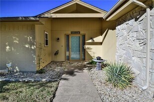 3924 Laramie Dr in Granbury, TX - Building Photo