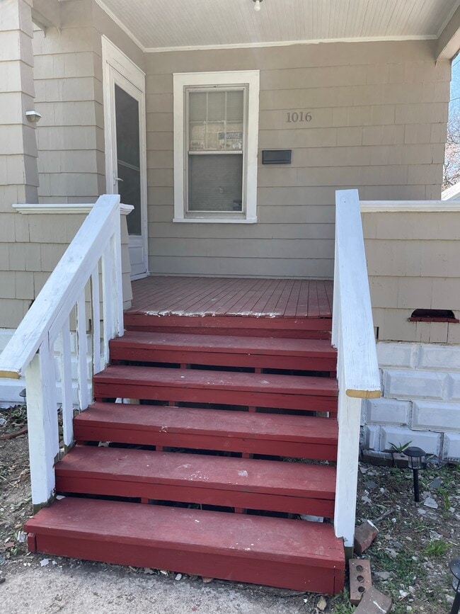 1016 E Gift Ave in Peoria, IL - Building Photo - Building Photo