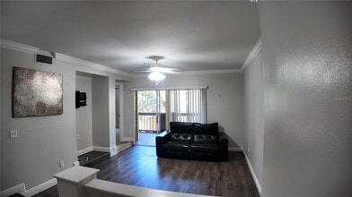 486 N Pin Oak Pl in Longwood, FL - Foto de edificio - Building Photo