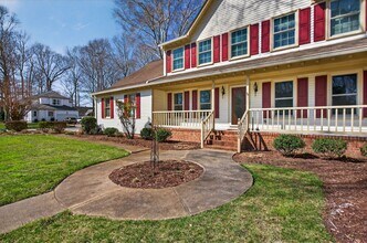 2721 Elson Green Ave in Virginia Beach, VA - Building Photo - Building Photo