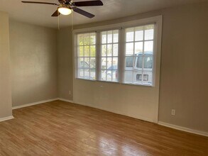 4918 Airport Blvd in Houston, TX - Building Photo - Building Photo
