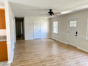 10355 Bunting Rd in Chestertown, MD - Building Photo - Building Photo