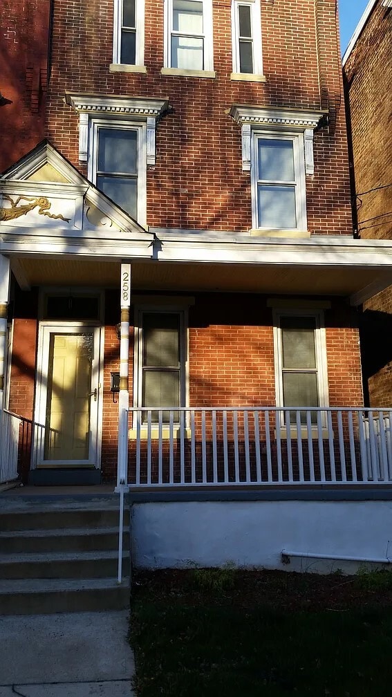 property at 258 Bellevue Ave