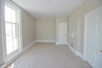 322 Hodgson St, Unit 3 in Oxford, PA - Building Photo - Building Photo