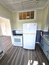 47 Montgomery St in Pawtucket, RI - Building Photo - Building Photo