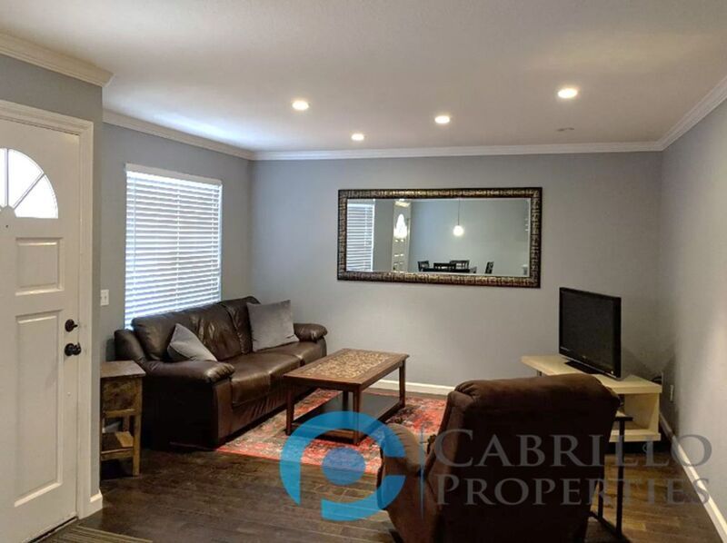 2828 Famosa Blvd in San Diego, CA - Building Photo