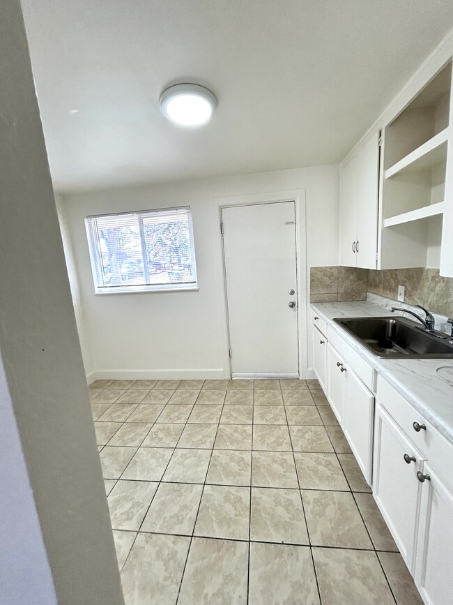 8990 E 12th Ave, Unit 8990 in Aurora, CO - Building Photo - Building Photo