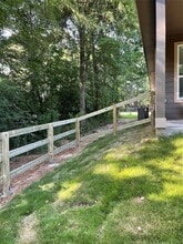 11931 Lakeview Manor Dr in Willis, TX - Foto de edificio - Building Photo