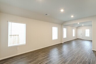 3016 Wild Indigo Trl in Brookshire, TX - Building Photo - Building Photo