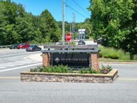 Kensington Place in Greensboro, NC - Foto de edificio - Building Photo