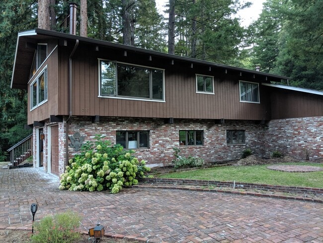 227 Double Bogey Dr, Unit Guest House