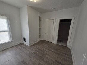 232 Oakley Pl NE in Grand Rapids, MI - Building Photo - Building Photo
