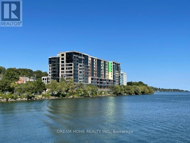 property at 185 Dunlop St E