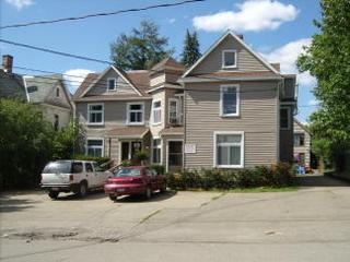 109 Madison St in Wellsville, NY - Foto de edificio