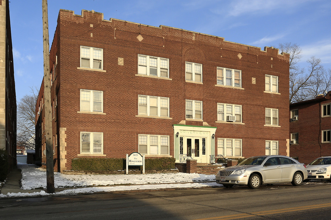 Riverview Apartments in Lakewood, OH - Building Photo