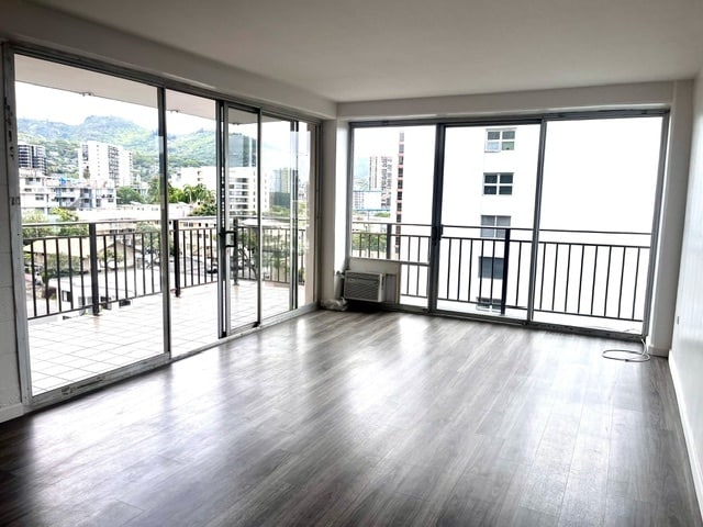 property at 1415 Victoria St