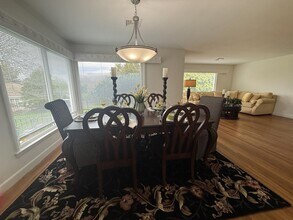 76 Borden Rd in Tiverton, RI - Building Photo - Building Photo