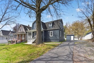 62 Poplar St in Newburgh, NY - Building Photo - Building Photo