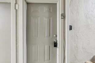 901 South Apartments Durham Downtown in Durham, NC - Building Photo