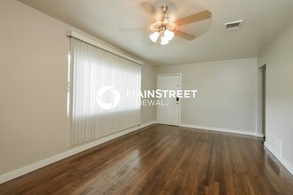 430 Blakeley Dr in San Antonio, TX - Building Photo - Building Photo