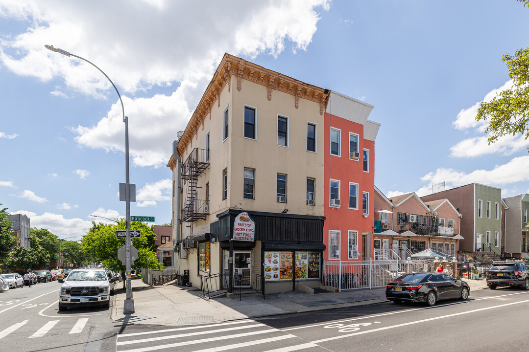 1094 Hancock St in Brooklyn, NY - Building Photo