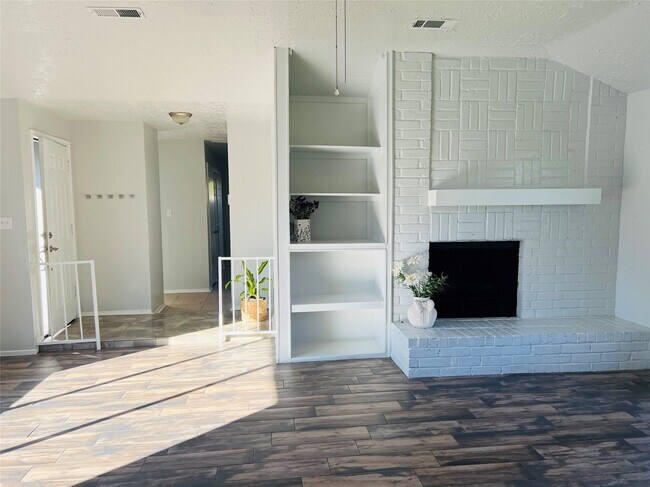 13114 Benford Dr in Houston, TX - Building Photo - Building Photo