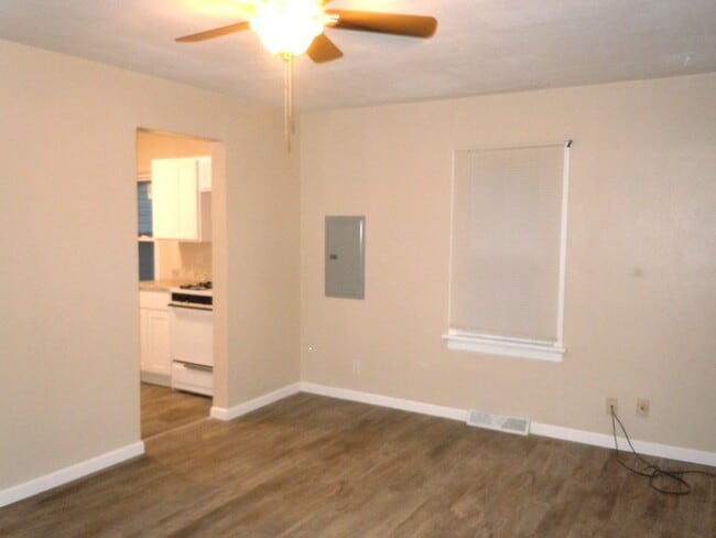 114 Greenfield Dr in Collinsville, IL - Building Photo - Building Photo