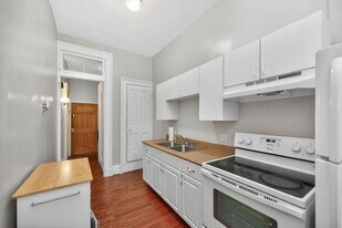 2431 Ohio Ave in Cincinnati, OH - Building Photo